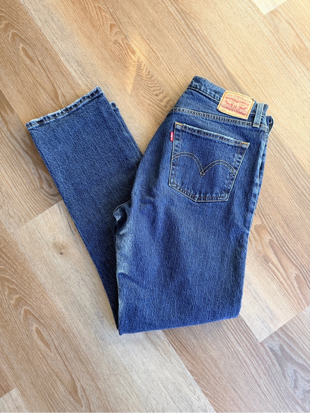 Levi's 501 Classic Indigo Denim Jeans (28)